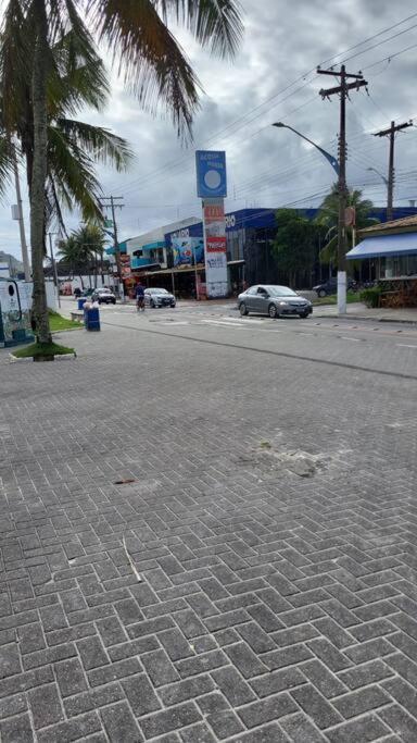 Apto Completo A 1 Quadra Da Praia Da Enseada. Гуаружа Екстериор снимка